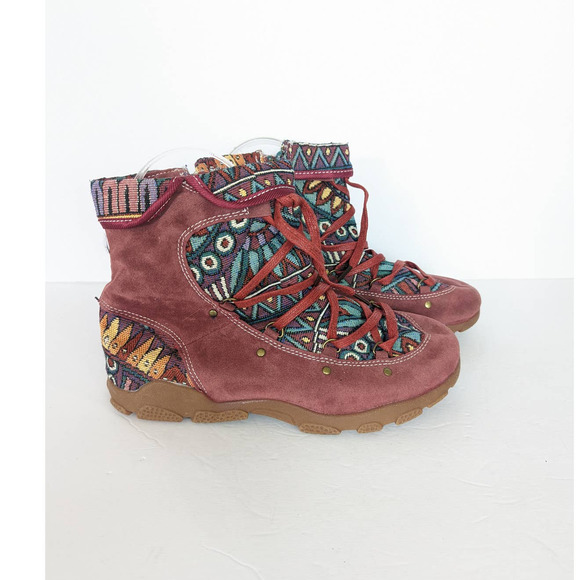 Boutique Shoes - Women's Boho Burgundy Colorful Tapestry Lace Up Boot Size 39 US Size 8.5